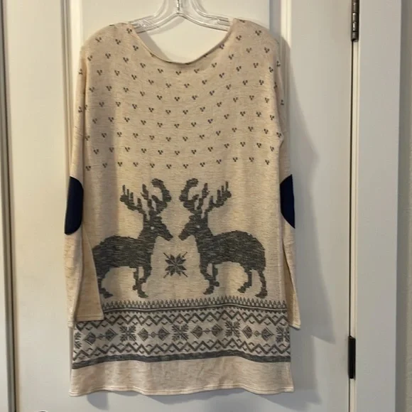 Women’s Lg Nordic Print Holiday Sweater Tunic - Picture 6 of 8